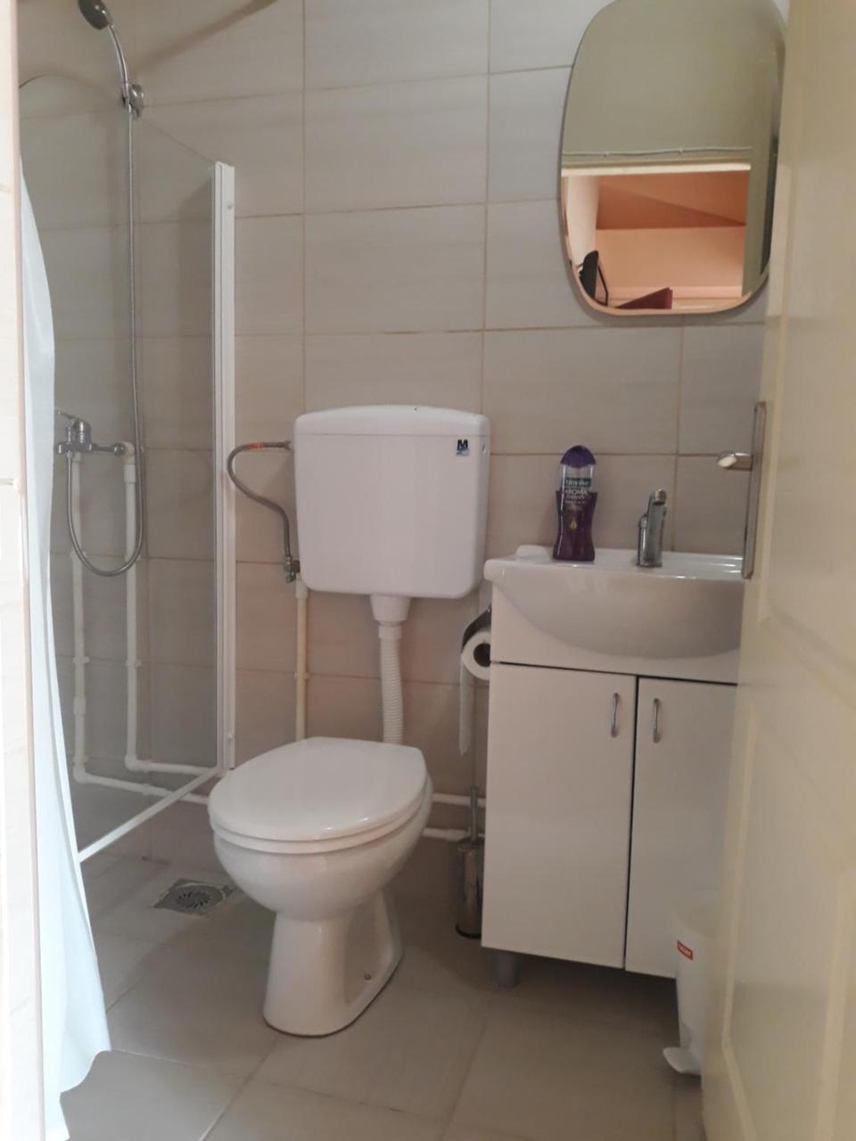 Antonio Rooms Ni Екстериор снимка