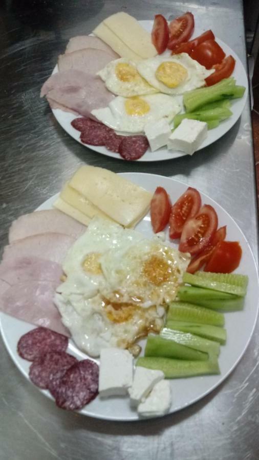 Antonio Rooms Ni Екстериор снимка